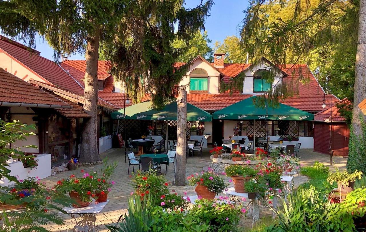 米什科尔茨 Talizman Etterem Panzio酒店 外观 照片